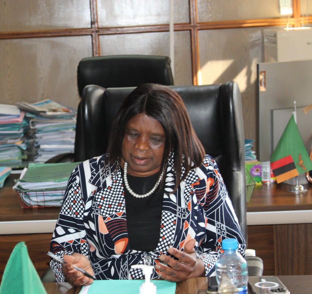 ZambiaMFAIC's tweet photo. At Charter House today, Ms. Margaret Miyoba, Permanent Secretary for Administration, received Dr. Martha Muhwezi, Executive Director of the Forum for African Women Educationalists (FAWE)-  Africa.

Read more below;
https://t.co/mR59F0Ua14

#BilateralCooperation 
#GrowZambiaAgenda https://t.co/e2cXmI28El