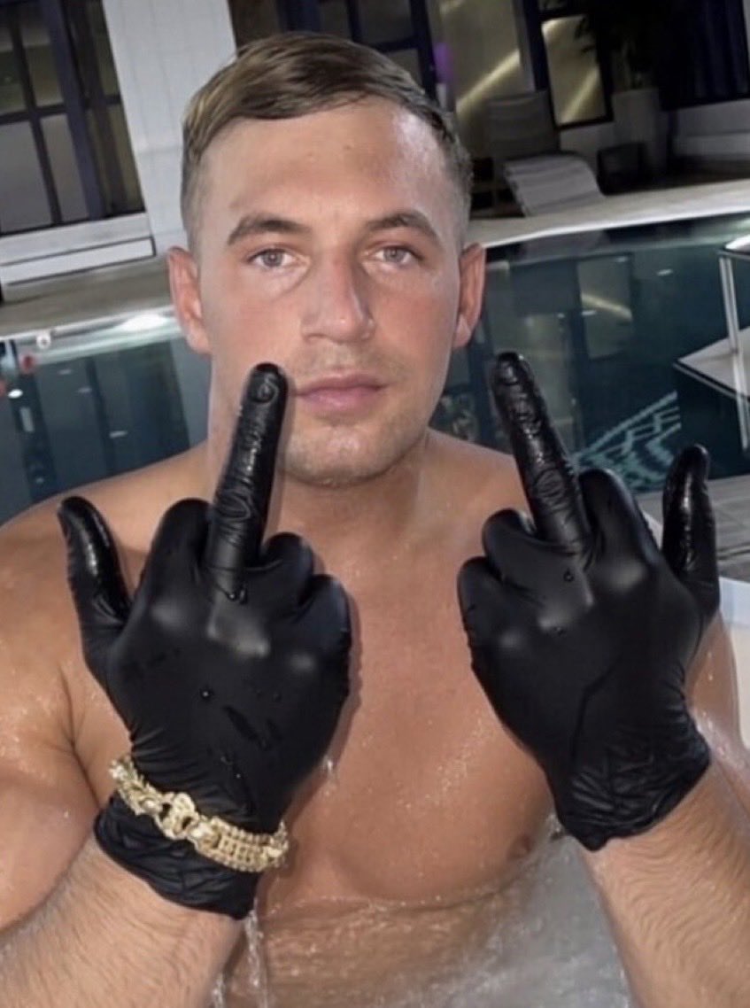 Yourboideanone's tweet photo. I don't negotiate I don't reassure
I spend while you watch the balance drop Enter my DMs only if you're ready to prove worth in numbers.
#findom #finDom #luxurylifestyle #alpha #wealthpower #cashcontrol https://t.co/cjhv4pZi0w