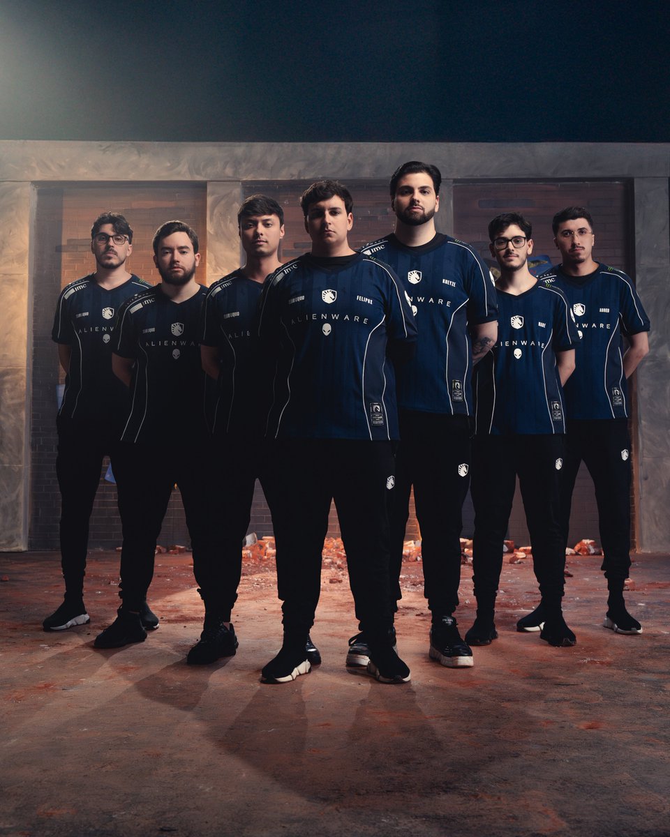 TeamLiquidBR's tweet photo. A Cavalaria veste azul💙

A jersey da TLAW já está disponível para quem quer torcer trajado nos principais campeonatos do ano!

Garanta a sua e vista a camisa da Cavalaria em https://t.co/W670eh1Upg🐴 https://t.co/sl3egeLVjn