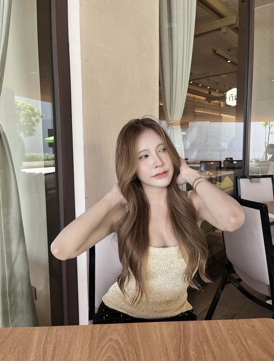 KarenKyjs38's tweet photo. 🍓"ปาดแล้วเนียนกริบไปกับผิว ปรับผิวให้ดูผ่องใส สุขภาพดีแบบไม่ต้องโบ๊ะรองพื้นหนา" 🕊️ ครีมกันแดดเนื้อซูเฟล่ บางเบา ปรับโทนผิวให้สว่างเป็นธรรมชาติ

🆔 234smm

#รับงานมุกดาหาร https://t.co/s3RqWwuDSu