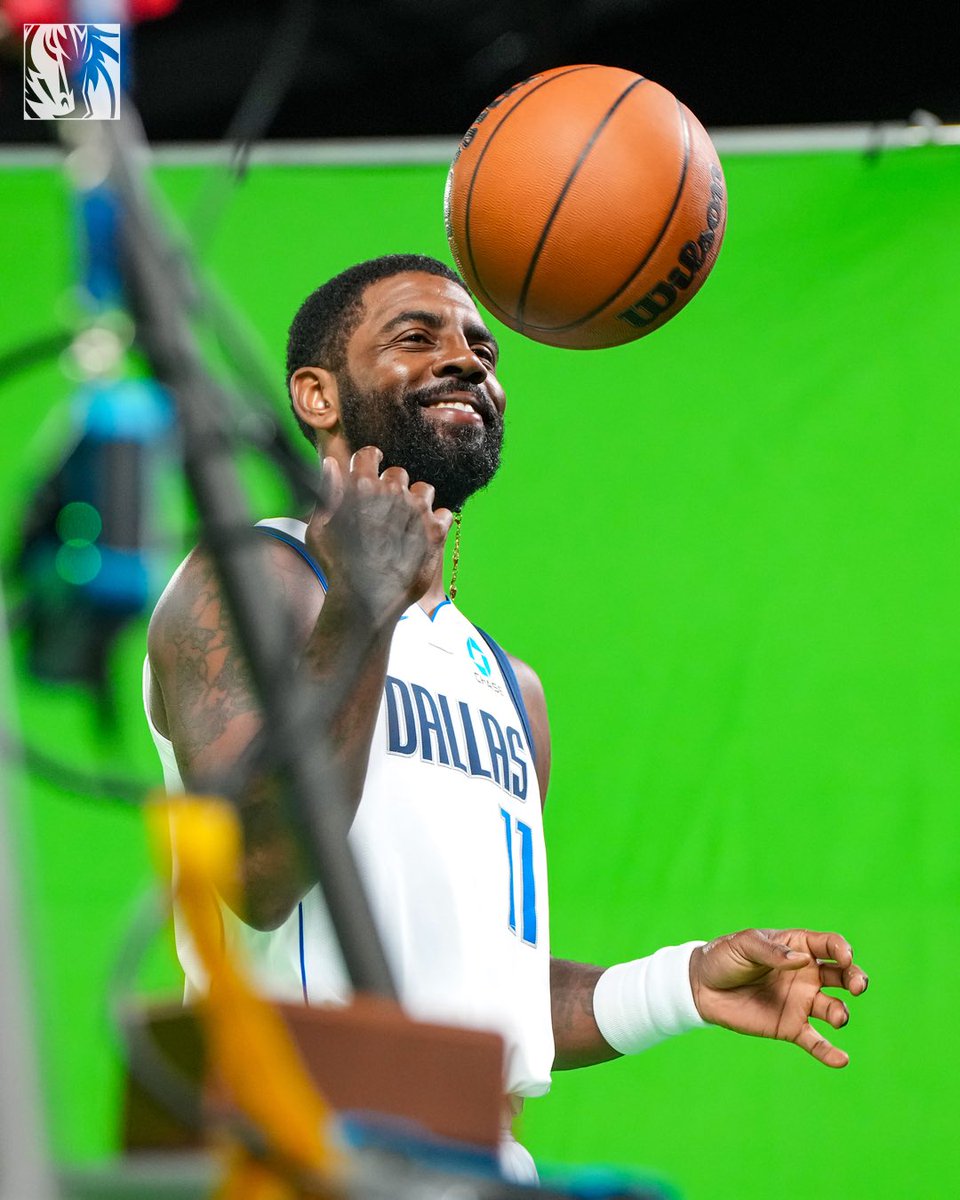 dallasmavs's tweet photo. We're baaaaack 😎

#MFFL https://t.co/olggrjoqgH