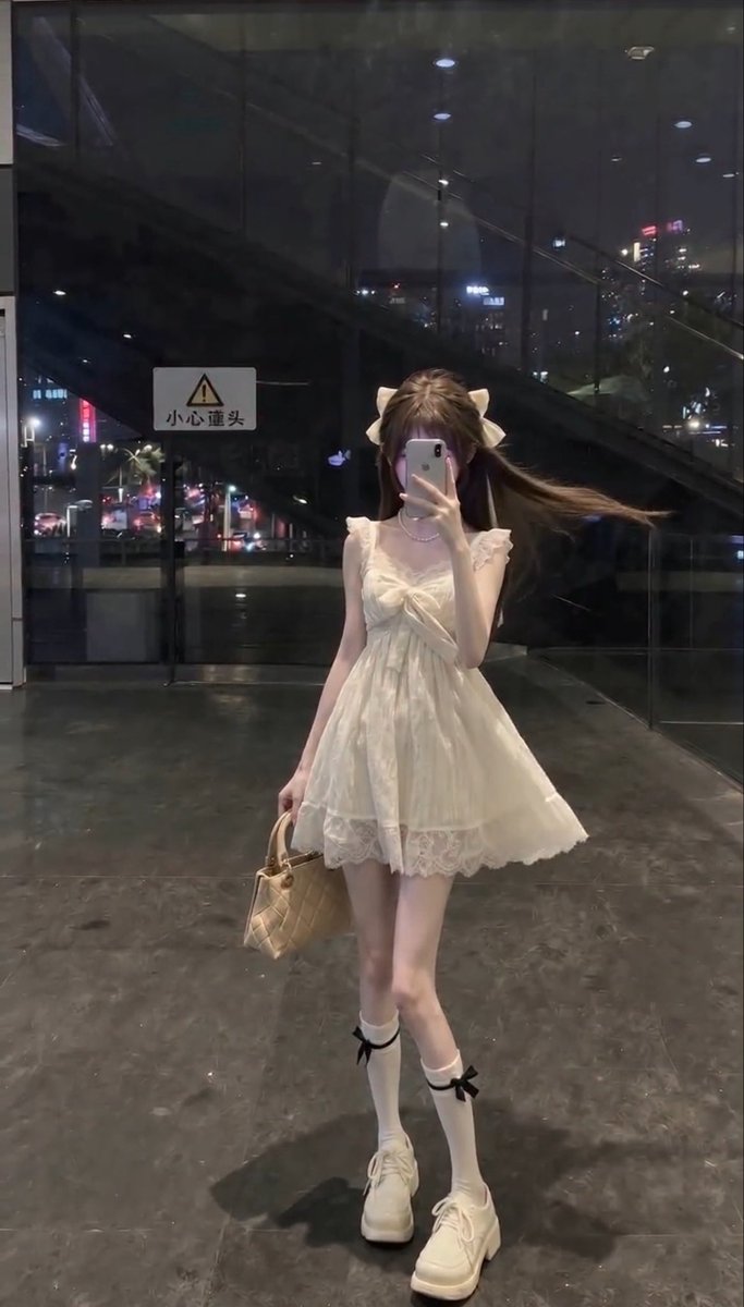 lisa69sl8's tweet photo. 学校放假，我放纵

有人想锐评一下我艺术生的福嘛 🥹   

粉粉嫩嫩

不要🚪赶紧看，我要删了… https://t.co/y2p7BaOjmo