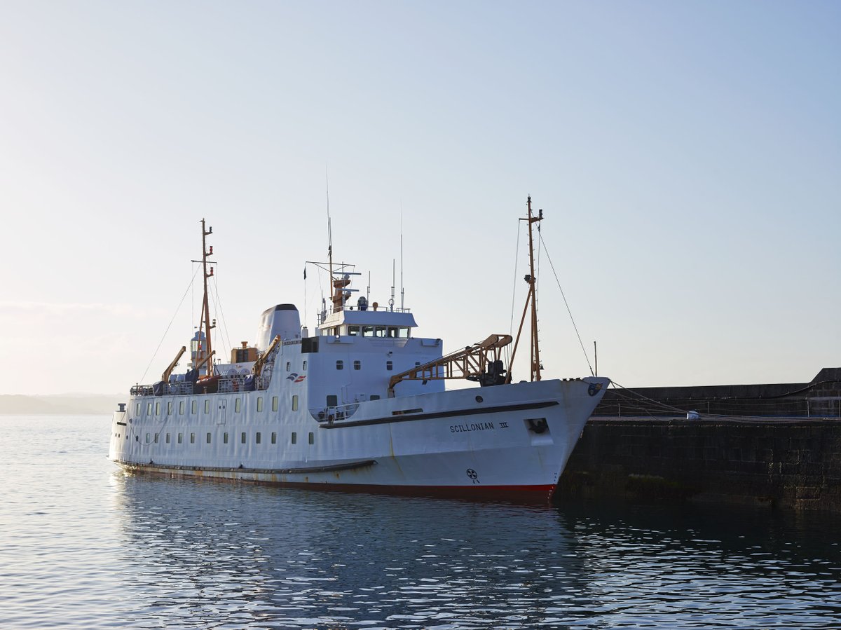 IOSTravel's tweet photo. Two photographs, nearly 50 years apart.

The first shows Scillonian III in 1977, the second shows her nearly 50 years later.

From her first season to her final one, Scillonian III has been part of countless journeys to and from the islands.

#ScillonianIII #FinalSeason https://t.co/eLEd19fOhU