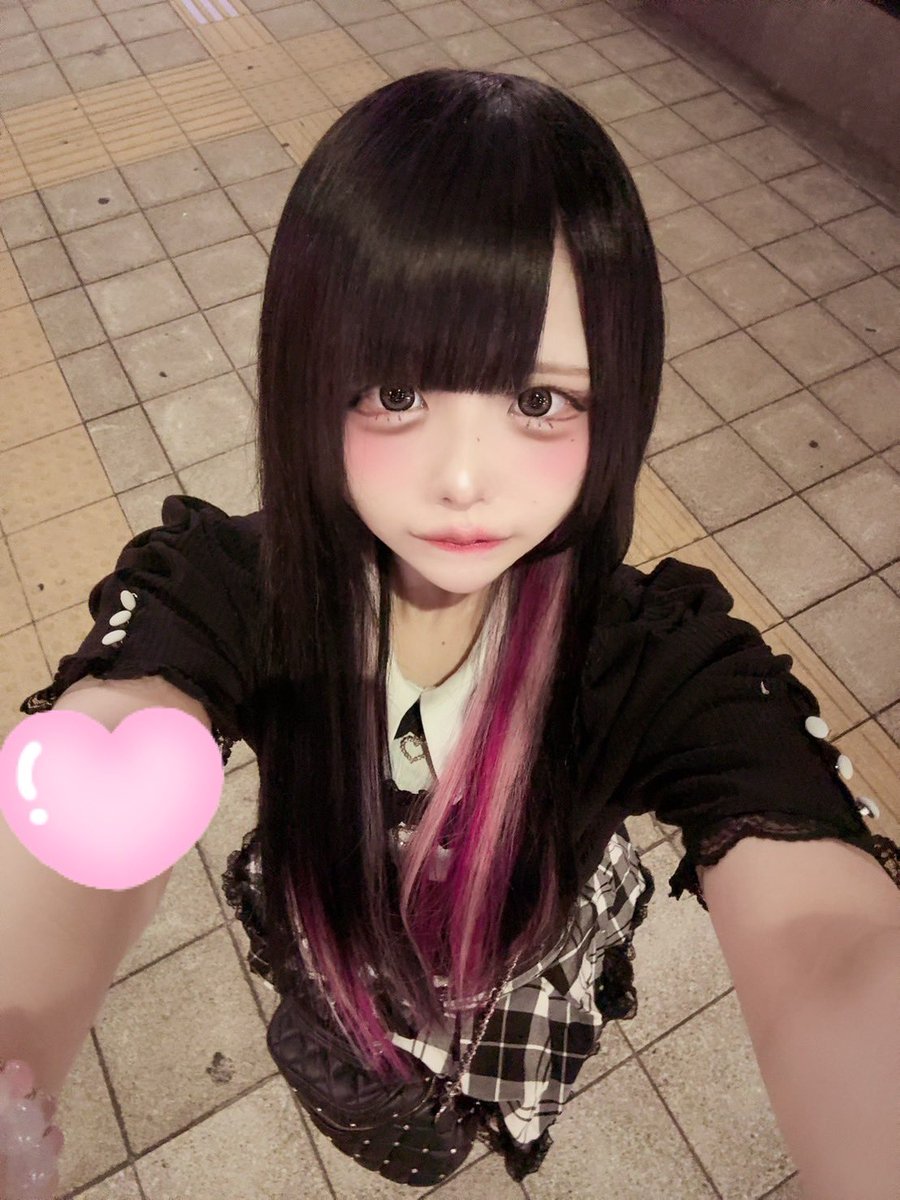 3lCy2's tweet photo. 死ぬ程可愛い上目遣い♡ https://t.co/R5jDhoKyc8