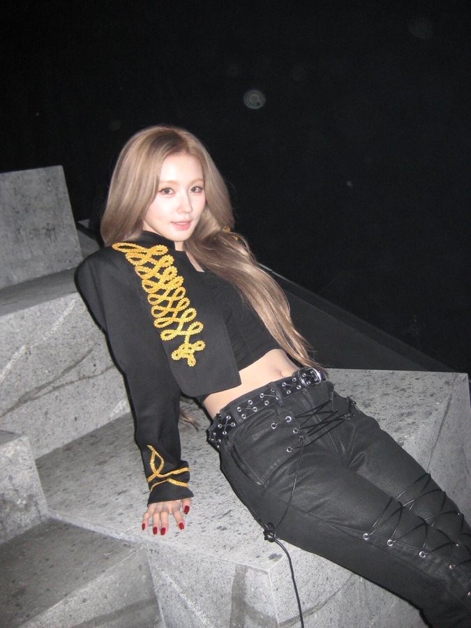 GIDLE_BOT_DAILY's tweet photo. #gidle #idle #neverland #여자아이들 #아이들 #네버랜드 #女娃 #kpop https://t.co/YFtjBPoOun