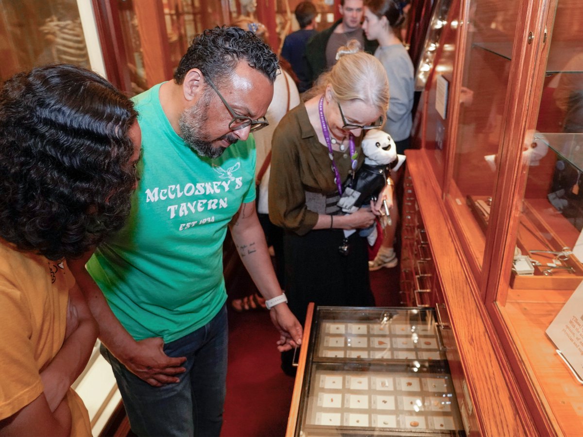 MutterMuseum's tweet photo. Philadelphia college students got the opportunity to explore the Mütter Museum for free last weekend during @campusphilly's CollegeFest! 

We loved welcoming new and returning college students to the city as part of this celebration. Thanks to everyone who visited! https://t.co/IyQgj2UMEk