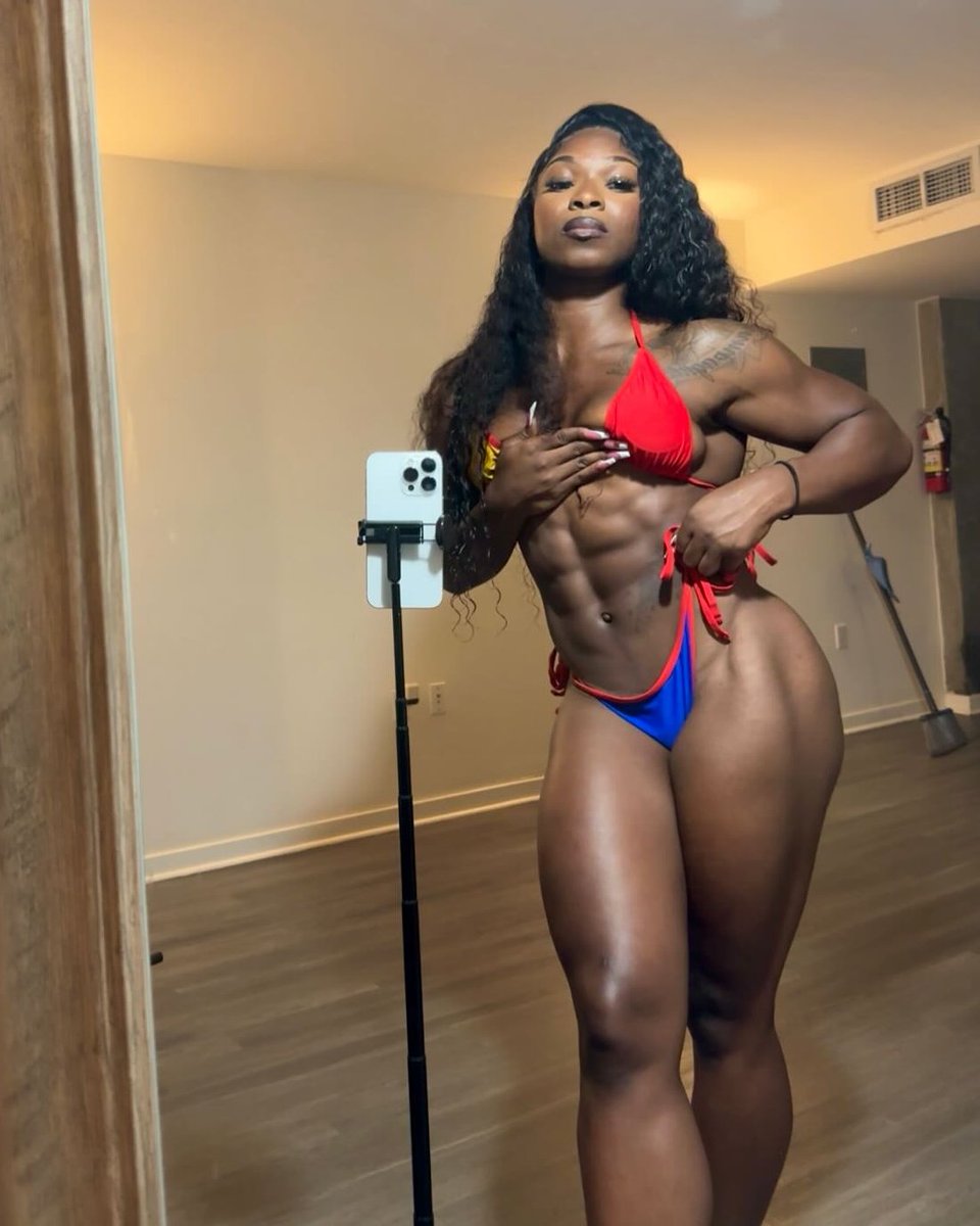 FitnessSchism's tweet photo. Nola Heat!! Terralicia 🔥🔥 https://t.co/wHuMzj3OKm