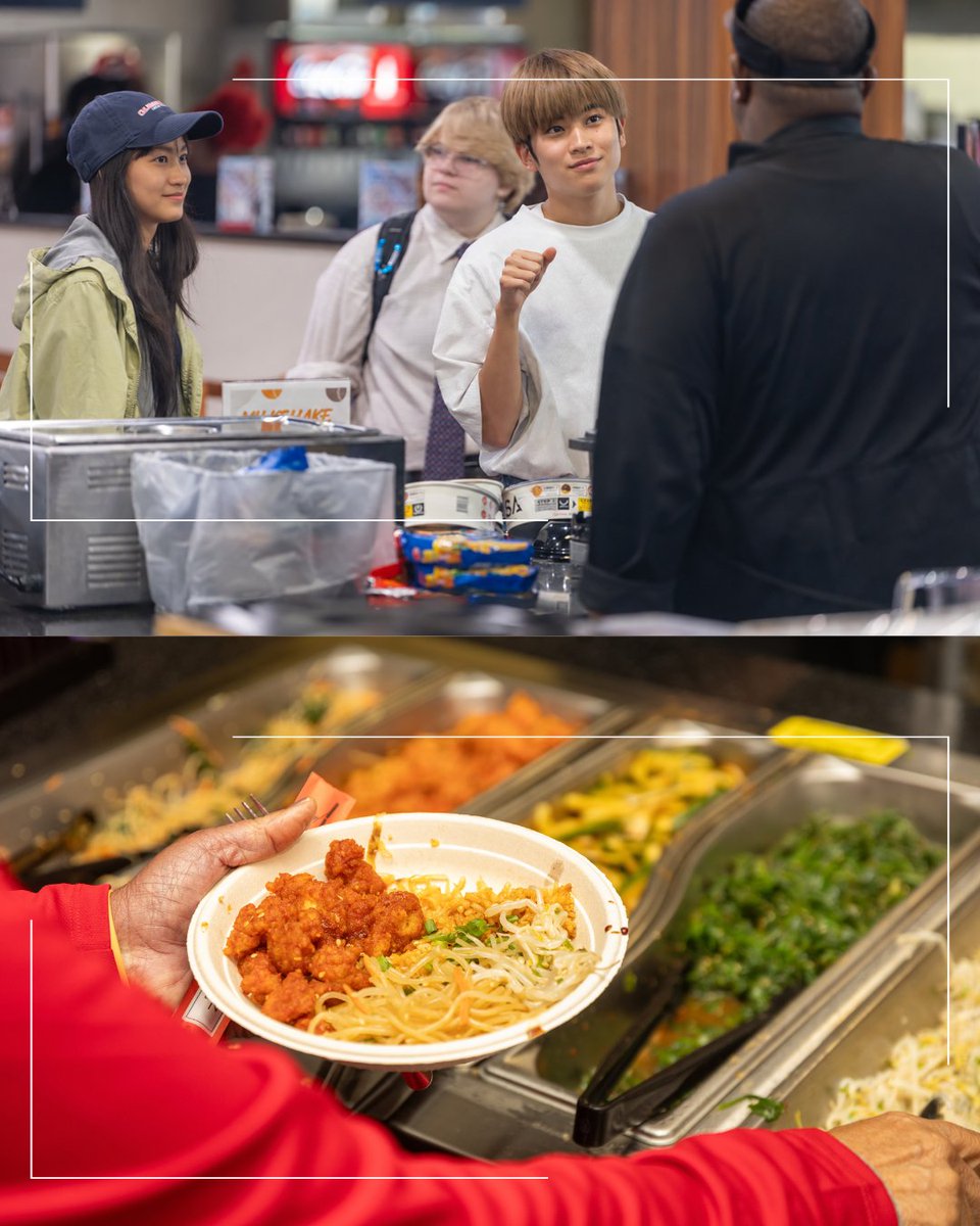 ColumbusState's tweet photo. Students had the opportunity to enjoy Korean-inspired dishes while learning more about Chuseok, a traditional Korean holiday centered around family, gratitude and the harvest! 🇰🇷🥢✨ https://t.co/qjd9yWvlgy