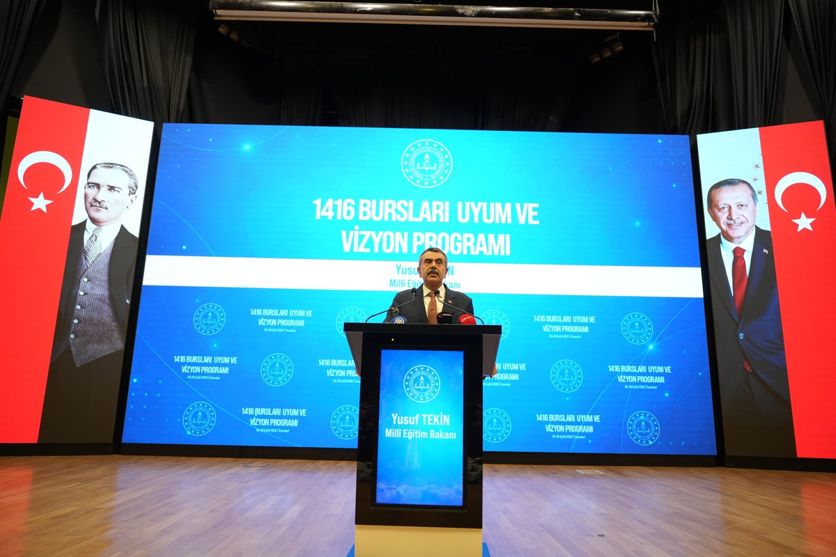 istanbulilmem's tweet photo. 🔷️ Millî Eğitim Bakanlığı Yükseköğretim ve Yurt Dışı Eğitim Genel Müdürlüğümüzce Yıldız Teknik Üniversitesi Davutpaşa Yerleşkesi'nde düzenlenen “1416 Bursları Uyum ve Vizyon Programı”; Millî Eğitim Bakanımız Sayın Yusuf Tekin, Bakan Yardımcılarımız Sayın Celile Eren Ökten ve Sayın Ömer Faruk Yelkenci, Yükseköğretim ve Yurt Dışı Eğitim Genel Müdürümüz Sayın Faruk Berat Akçeşme, Vali Yardımcımız Sayın Elif Canan Tuncer, Yıldız Teknik Üniversitesi Rektörü Sayın Prof. Dr. Eyüp Debik, İl Millî Eğitim Müdürümüz Murat Mücahit Yentür, akademisyenlerimiz, eğitim yöneticilerimiz, öğretmenlerimiz ile öğrencilerimizin katılımıyla gerçekleştirildi.

​📍 Esenler

@tcmeb @Yusuf__Tekin @TC_istanbul @gul_davut @MucahitYentur