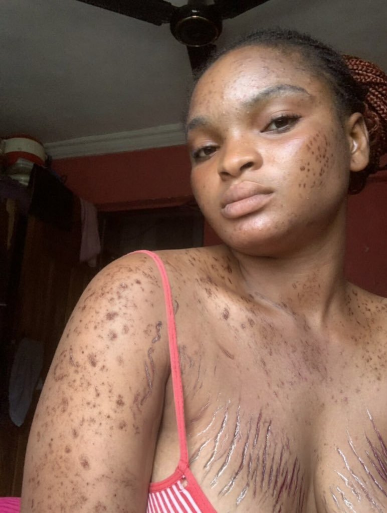 guzu_p's tweet photo. See who this nincompoop is calling a 10?

Now, you all understand why every woman thinks she's beautiful.

Nigerian men too useless. https://t.co/A0aglNMTD1