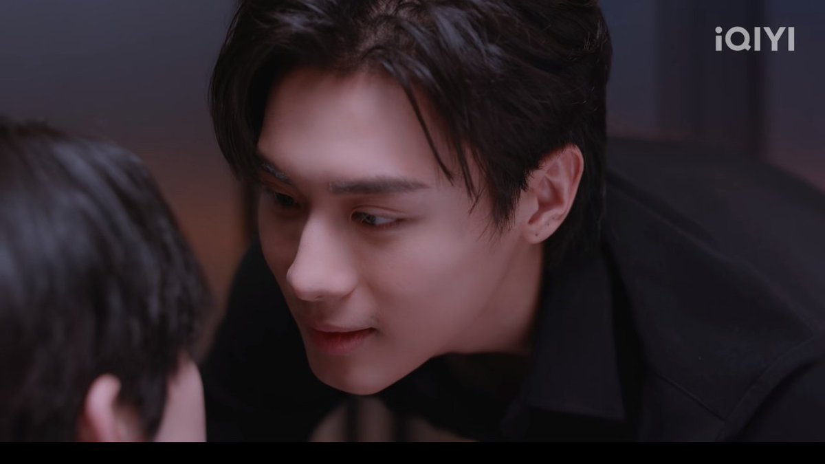 kupukuphu's tweet photo. he’s so handsome 🥹 i love this scene so much (yes, i ended up rewatching it) https://t.co/dHSxPjC540