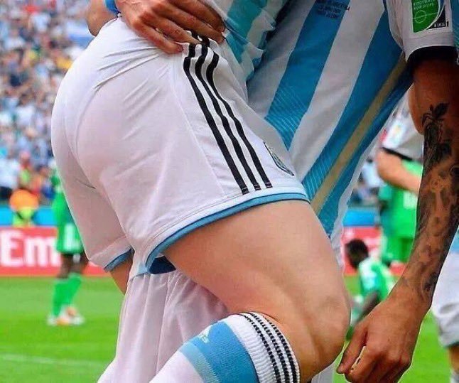 bunnyteyaa's tweet photo. this genre of Messi pics is so... https://t.co/gw5oGaxSm7