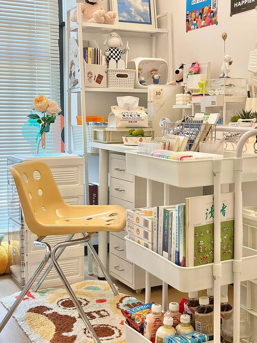 GarryPerlson's tweet photo. Tired of cluttering your space Try going through old items one by one, keep what you need and love, donate what’s unused—make your room fresh and tidy! https://t.co/UMN4sSCM0X
