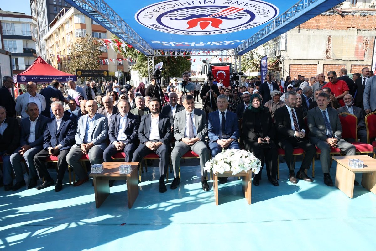 MevlutOztekin's tweet photo. Nurtepe Merkez Camimizin Temel Atma Törenini 27. Dönem Milletvekilimiz İffet Polat, Vali Yardımcımız Okan Leblebicier, Kaymakamımız Yüksel Kara, İlçe Başkanımız Erkan Yıldırım, Milliyetçi Hareket Partisi İlçe Başkanımız Şafak Taştemir, STK temsilcilerimiz, Muhtarlarımız, Camii Dernek Başkanımız Kadir Yeşil ve kıymetli komşularımızın katılımıyla gerçekleştirdik.

Sosyal alanları ve otoparkı ile Kâğıthanemize hayırlı olsun.