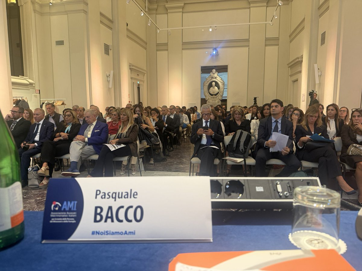pasqualemariob1's tweet photo. Bellissima esperienza professionale. Grazie a tutti!! #medicina #ami #pasqualebacco https://t.co/gxMu1PtkjD