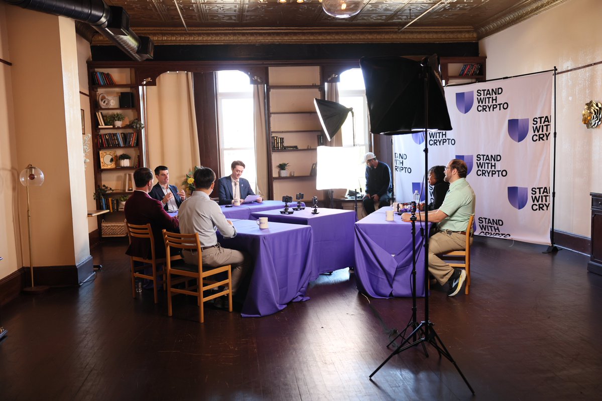 standwithcrypto's tweet photo. This week, On the Block pulled up a chair in Scranton🛡️

Thank you to Congressman @RepBresnahan and everyone who joined On the Block for a real conversation about how crypto can help Pennsylvania's small businesses and working families.

A Stand With Crypto Community Roundtable. https://t.co/c3RMDS4hum