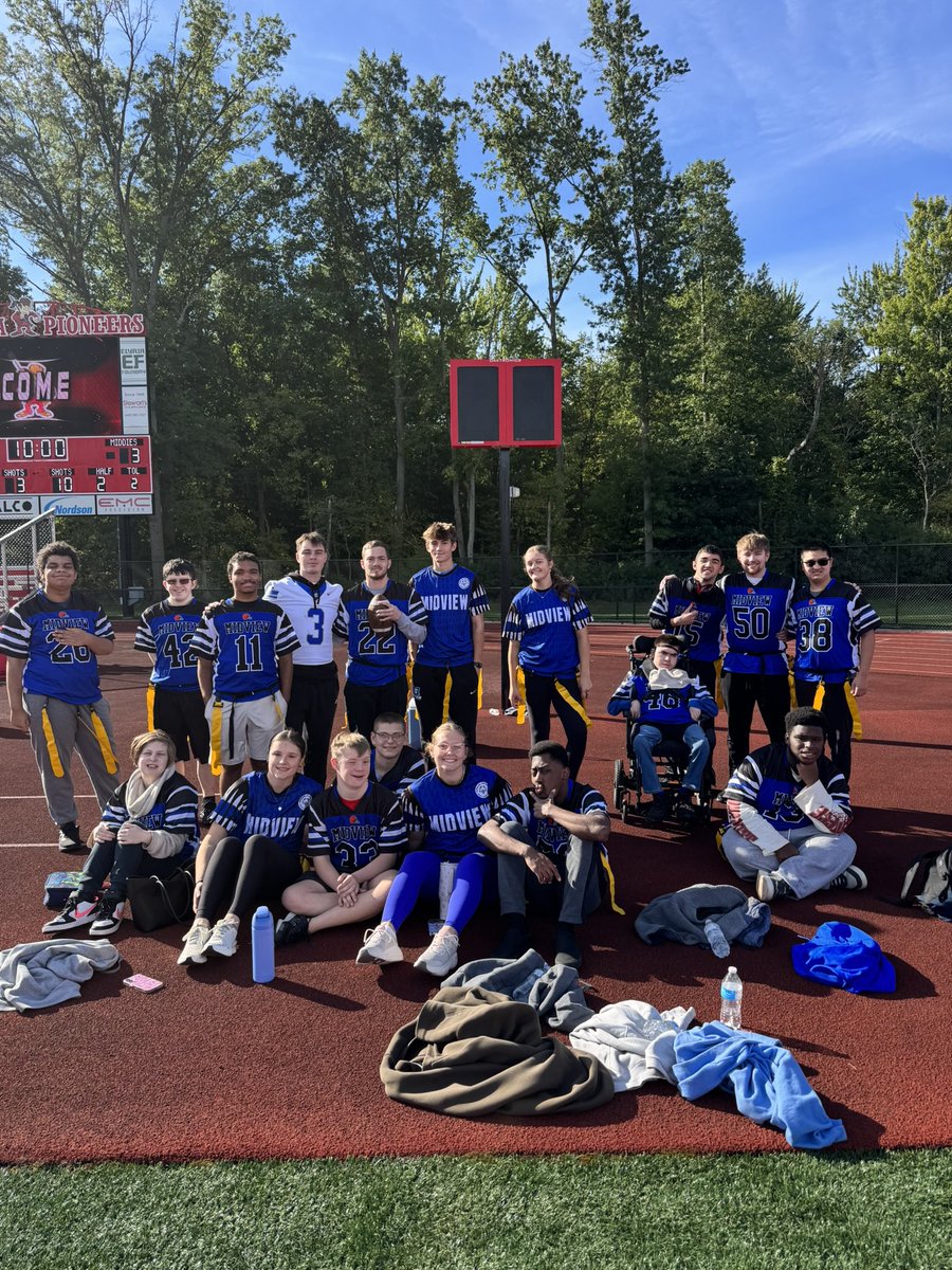 MidviewUnified's tweet photo. Today was our first Unified Flag Football game of the year and the Middies came ready to play! Thank you Elyria for hosting! #PlayUnified #specialolympics #middiepride https://t.co/tT794ywY60
