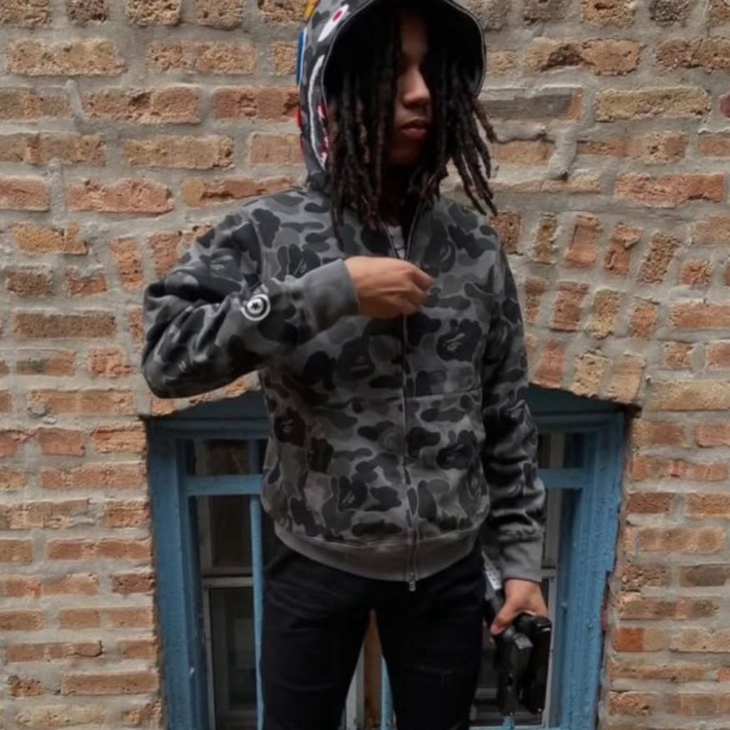 212mediaTV's tweet photo. Bloodhound Lil Speedy responds to people trying to tell him to slide for Bloodhound Q50 "Stop telling me to do sh*t that I'm already doing" 😵‍💫 https://t.co/dKBMah671A
