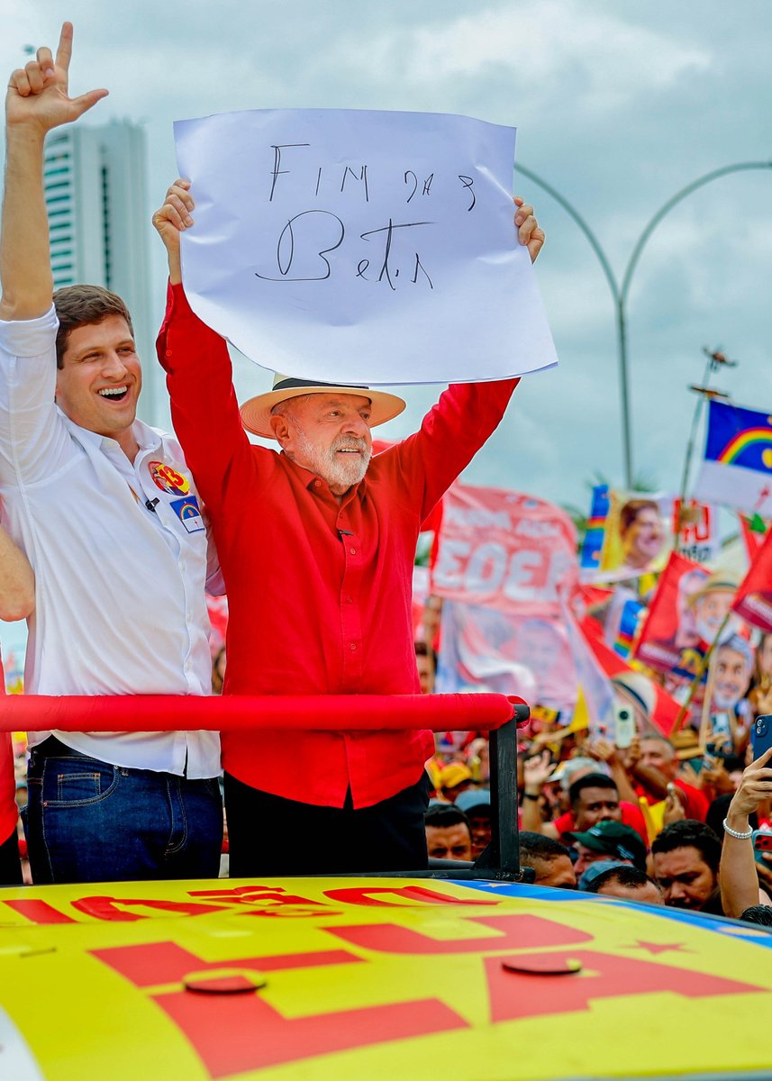 MidiaNINJA's tweet photo. Em Recife, diante de uma multidão, Lula reforça o fim das bets!

📸 Ricardo Stuckert https://t.co/0bANU76jxW
