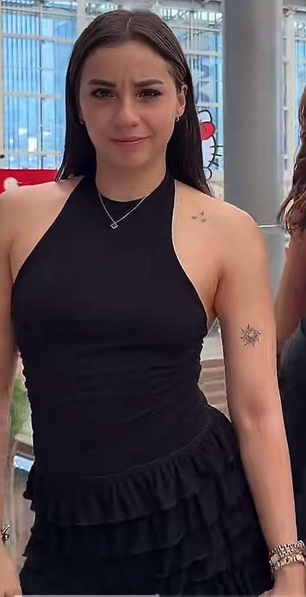 PsicologaIA's tweet photo. cual de ellas te gustaria que fuera yo y que me harias? mandame inbox hoy ando bien caliente https://t.co/rWS1K5vXmD