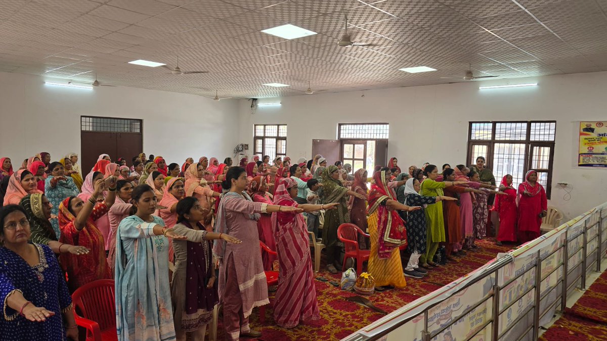 wcd_haryana's tweet photo. Celebration of Seva Sankalp - Angan Milan (25th Sept 26)
@cmohry @Shruti4Progress @MinistryWCD @NITIAayog
#SevaSankalp #AnganMilan #SevaSankalpAnganMilan #WCDHaryana #WomenAndChildDevelopment #WCDHaryana2026 #Haryana #HaryanaGovernment https://t.co/VSBAvkiOIJ