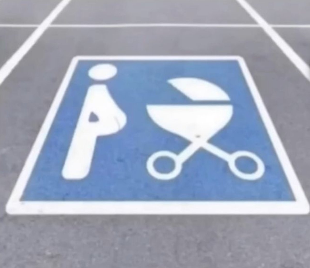 Aryan_Mishra11's tweet photo. Apparently, there's now parking spaces reserved for people who twerk at barbecues. https://t.co/WvQOqEeDLM