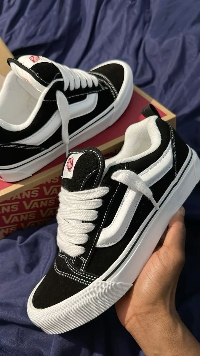 QueenOnlineBiz's tweet photo. Naomba Repost🙏

#VIATU BORA🔥🛍️

✅Size   39/40/41/42/43/44/45

✅Bei    60,000/=

https://t.co/iNVc9ElUHN
Au 0713800448
📍Kariakoo https://t.co/yRrAmmRRkG