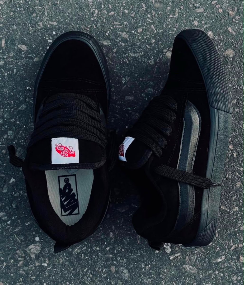 QueenOnlineBiz's tweet photo. Naomba Repost🙏

#VIATU BORA🔥🛍️

✅Size   39/40/41/42/43/44/45

✅Bei    60,000/=

https://t.co/iNVc9ElUHN
Au 0713800448
📍Kariakoo https://t.co/yRrAmmRRkG