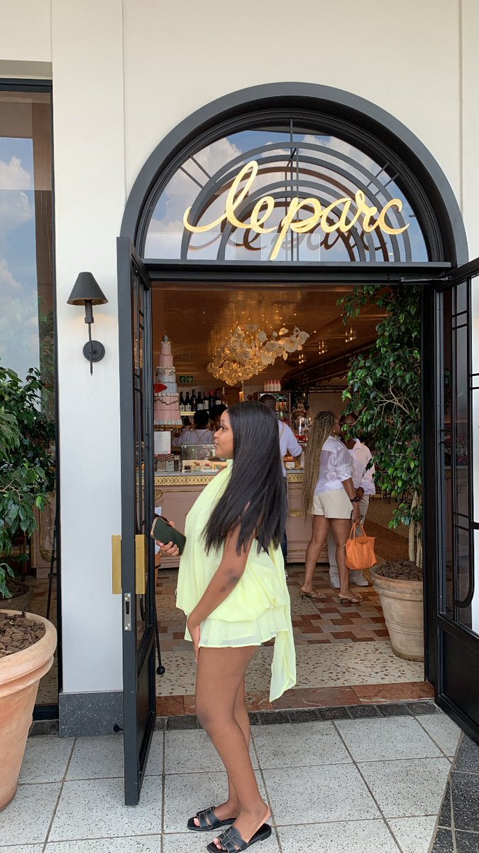 lessssssa_'s tweet photo. Brunch and yap🍹 https://t.co/vJK9bWCVCi