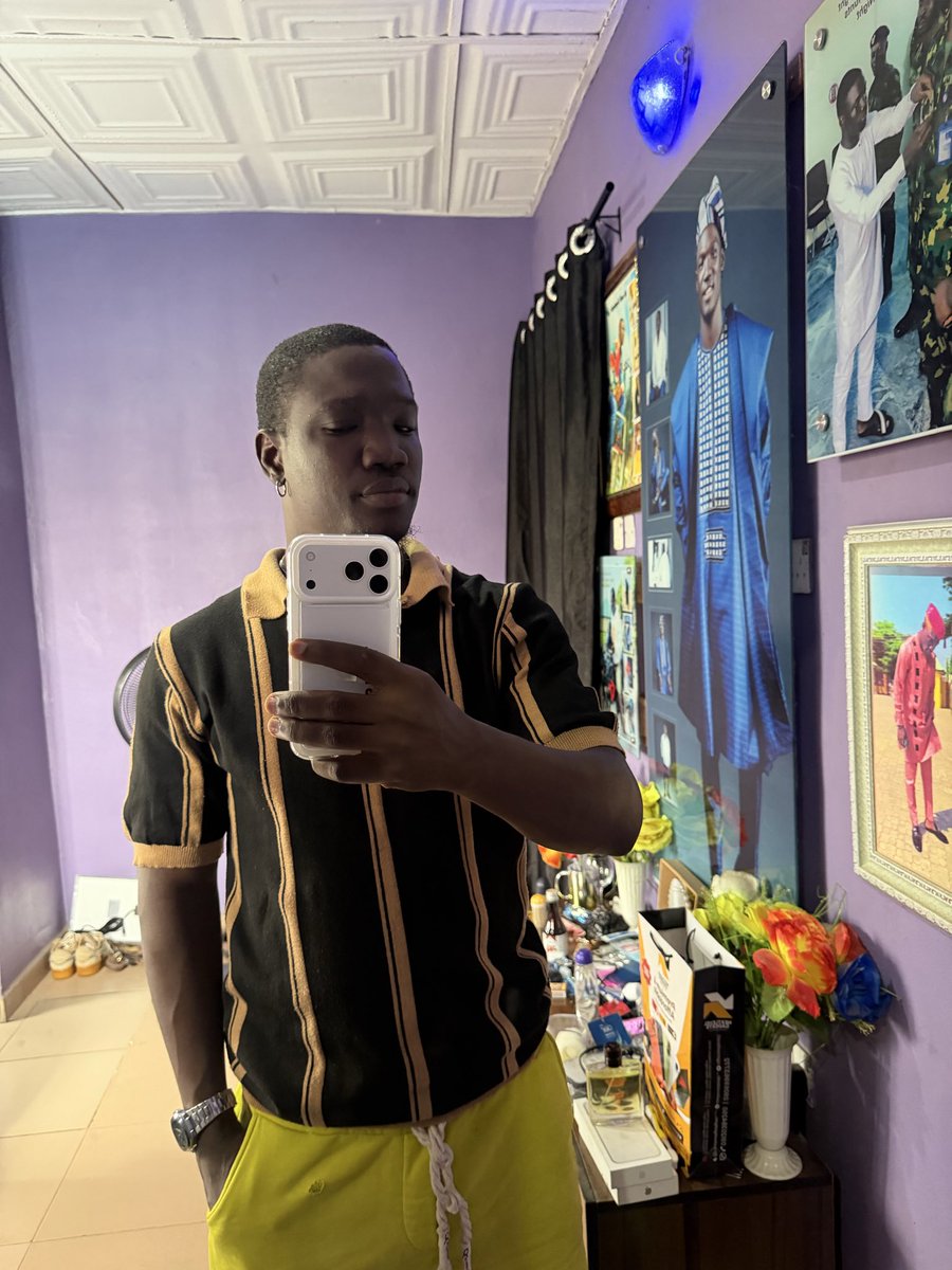 alexmorels's tweet photo. Omo I’m getting Old ooooo
   Will be 30 by Monday 🙈 https://t.co/hMCMoFGnOf