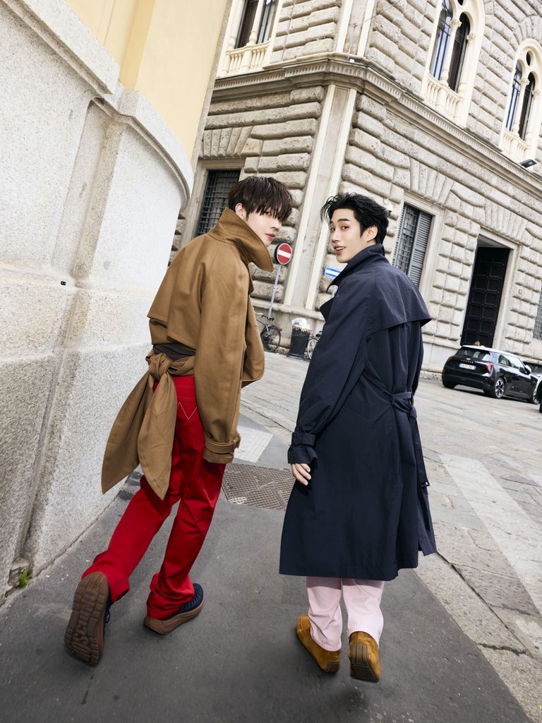 DomundiTV's tweet photo. MOSCHINO DUO ♥️

Tle @TLE_mtm and FirstOne @firstone_wnk bring their own take on MOSCHINO, capturing the playful spirit and distinctive attitude of the house during Milan Fashion Week SS 2027.

TLE FIRSTONE AT MFW 2027
#MOSCHINOSS27xTLEFIRSTONE
#MOSCHINO @Moschino
#TLE_mtm #Firstone