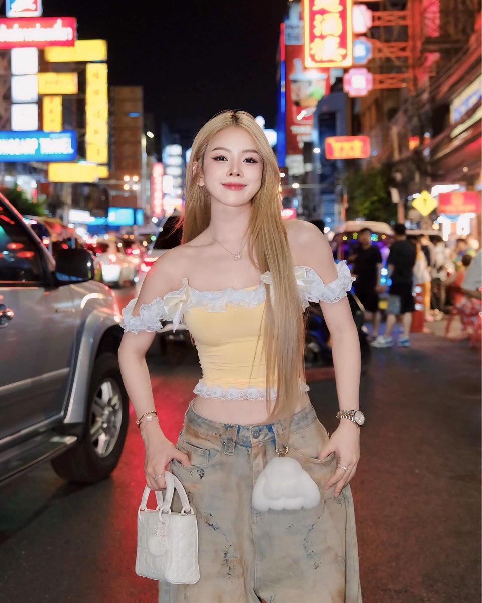 djmievnn's tweet photo. một đêm náo nhiệt, các anh có nhớ mie không nè https://t.co/R7XG4nQt8s