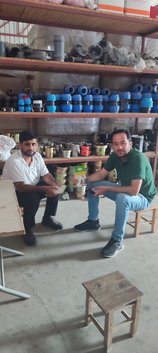 temurmuratt's tweet photo. İlçemiz'de esnafımızı ziyaret ederek sorunlarını ve beklentilerini dinledik.   
Esnafımız; yaşanan iktisadi sıkıntılardan ve toplumda hissedilen ahlaki yozlaşmadan duyduğu rahatsızlığı açıkça dile getirdi
 Vatandaşımızın ve esnafımızın sesi olmaya devam ediyoruz
#HÜDAPARİMAMOĞLU https://t.co/KpA3esLVtt