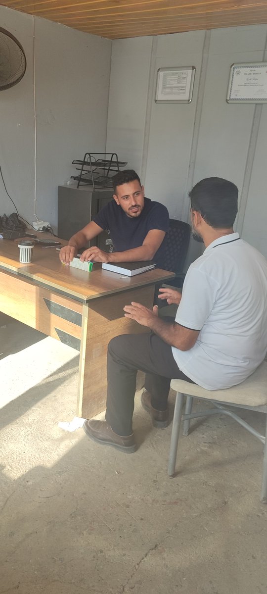 temurmuratt's tweet photo. İlçemiz'de esnafımızı ziyaret ederek sorunlarını ve beklentilerini dinledik.   
Esnafımız; yaşanan iktisadi sıkıntılardan ve toplumda hissedilen ahlaki yozlaşmadan duyduğu rahatsızlığı açıkça dile getirdi
 Vatandaşımızın ve esnafımızın sesi olmaya devam ediyoruz
#HÜDAPARİMAMOĞLU https://t.co/KpA3esLVtt