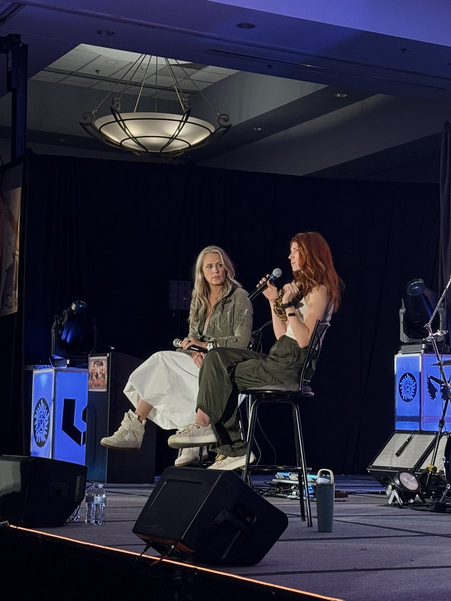destielism's tweet photo. sam smith and julie mcniven panel at #spnnc

julie spoke highly of jensen &amp; how her intimate scenes with him stuck out as the only ones that were not “me too” moments bc he made her feel comfortable to speak up if she felt uncomfortable during these kinds of scenes https://t.co/Jm5neCfNC0