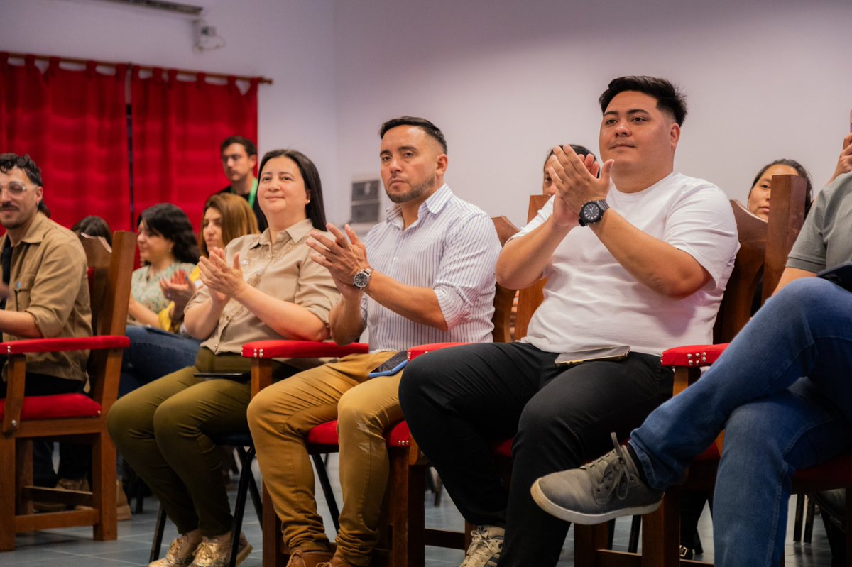 turcomenem's tweet photo. Compartimos una jornada de trabajo con los equipos de Chamical, con la mirada puesta en un objetivo común: seguir fortaleciendo las respuestas que acompañan a nuestras niñas, niños y adolescentes.

Fue un espacio para escuchar, intercambiar experiencias y conocer de cerca las particularidades de la comunidad.

Recorrer el territorio también significa aprender de quienes lo conocen todos los días y construir a partir de esa realidad.

MUNA recorre La Rioja, municipio por municipio.❤️

@UNICEFargentina @defensoria_nnya @LrDesarrollo