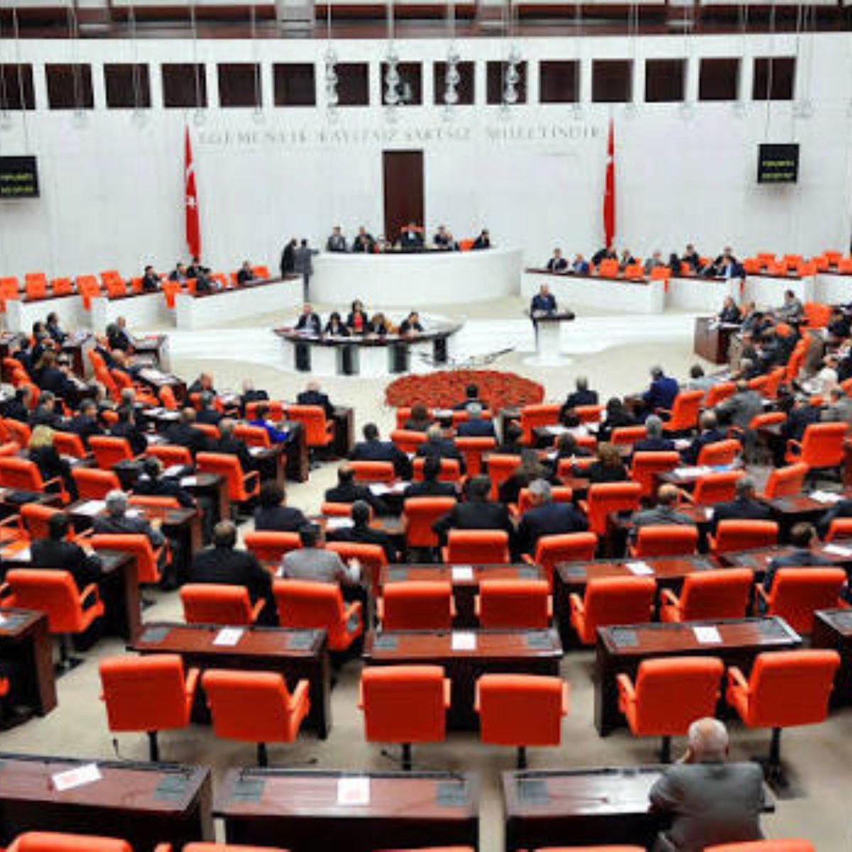kiyashaber100's tweet photo. 🔴 TBMM'deki 48 tuvaletin tadilatı için yaklaşık 30 milyon TL'lik sözleşmesi imzalandı.

• Tuvalet başı maliyet: 600 bin TL'den fazla. https://t.co/0P6uTfx8Rr