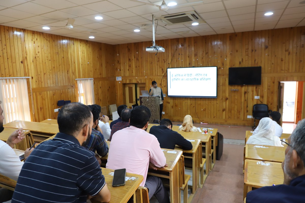 nitsriofficial's tweet photo. ๐ As part of Hindi Pakhwada 2026, NIT Srinagar organised a practical session on โHindi in e-Office: Noting & Drafting,โ led by Dr. Anshuman Singh, focusing on effective Hindi official communication and e-Office practices.
#NITSrinagar #HindiPakhwada2026 #Rajbhasha https://t.co/VAtRT4IZT2