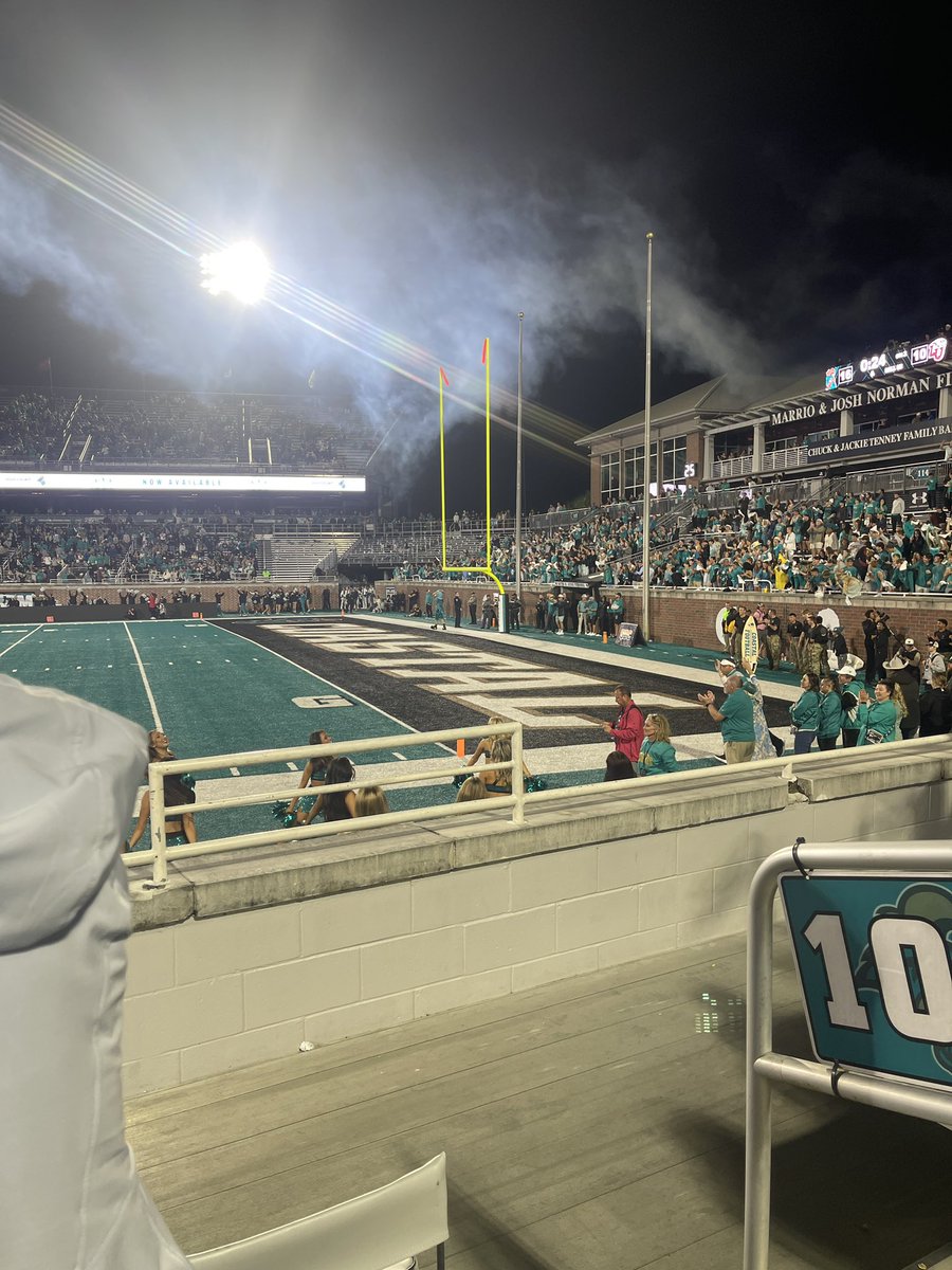 antoniosmalls01's tweet photo. Had a great time at Costal Last night Glad I got to experience this amazing atmosphere will definitely be back in attendance. Also glad I got to see @Coach_CFRANK corners ball today 👌!! @StagsRecruiting @PRecruiting7 @PrepRedzoneSC https://t.co/phKa3BTSdI