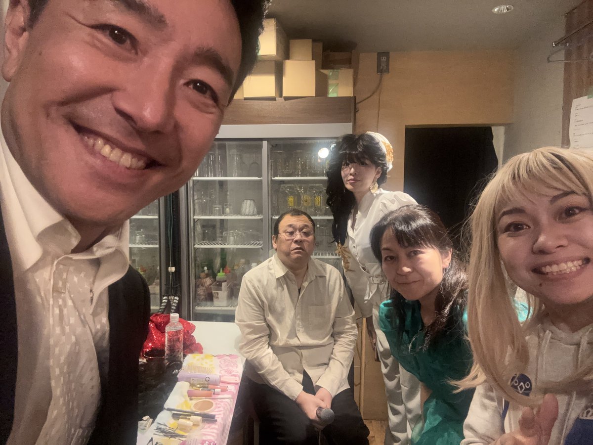 midon_HAMAZUSHI's tweet photo. 【AKINA NIGHT】
みなさまありがとうございました！！！

今回は…
・なんちゃってきらきらアフロ
・瀬戸朝香さん【夏色の永遠】

させて頂きました！！！

中森明菜特集の中なのに
出番を作って下さり感謝すぎます😭

…多くは語りませんが
来月から、もうちょい体重意識しますw

来月のライブは完全に初挑戦ネタ
させてもらいます🙌🙌🙌

とりあえず、シンプルに
明日は
夕方から打ちたいです。

次回は10/30(金)
【ドキッ！女だらけのものまね大会】

予約受付中です🙂‍↕️✨️