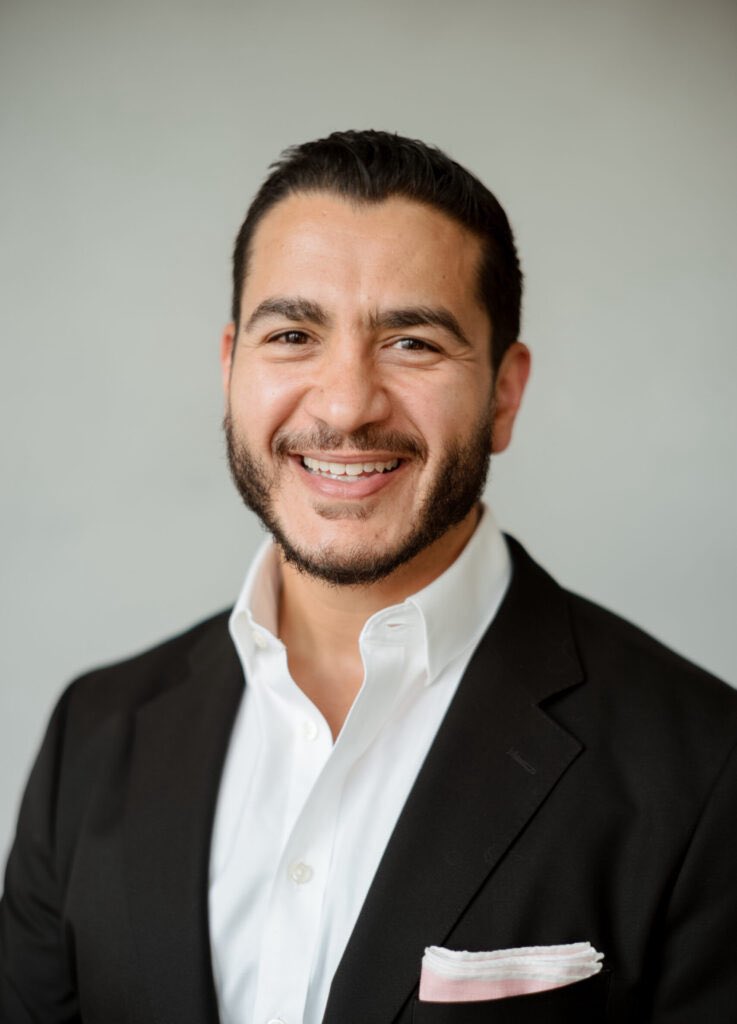 uspolitics1111's tweet photo. 39 days untill Abdul El-Sayed becomes the next senator from Michigan. https://t.co/z8tEcVY7KZ