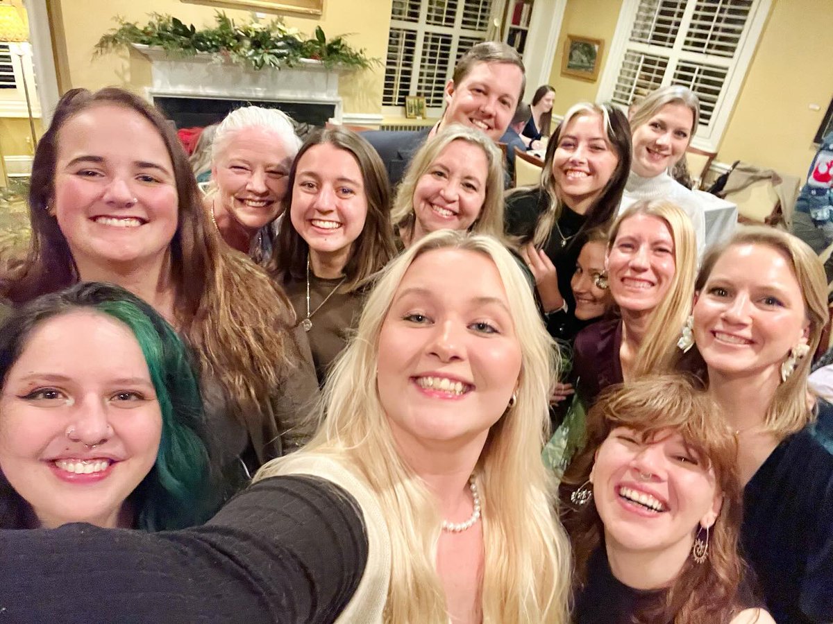 FerdinandDlk's tweet photo. Staff holiday party last night! So thankful for another incredible year with this amazing work family. I couldn’t ask for a better team. They work tirelessly every day to serve the pets and families of Crozet. https://t.co/ElXmxtBqug