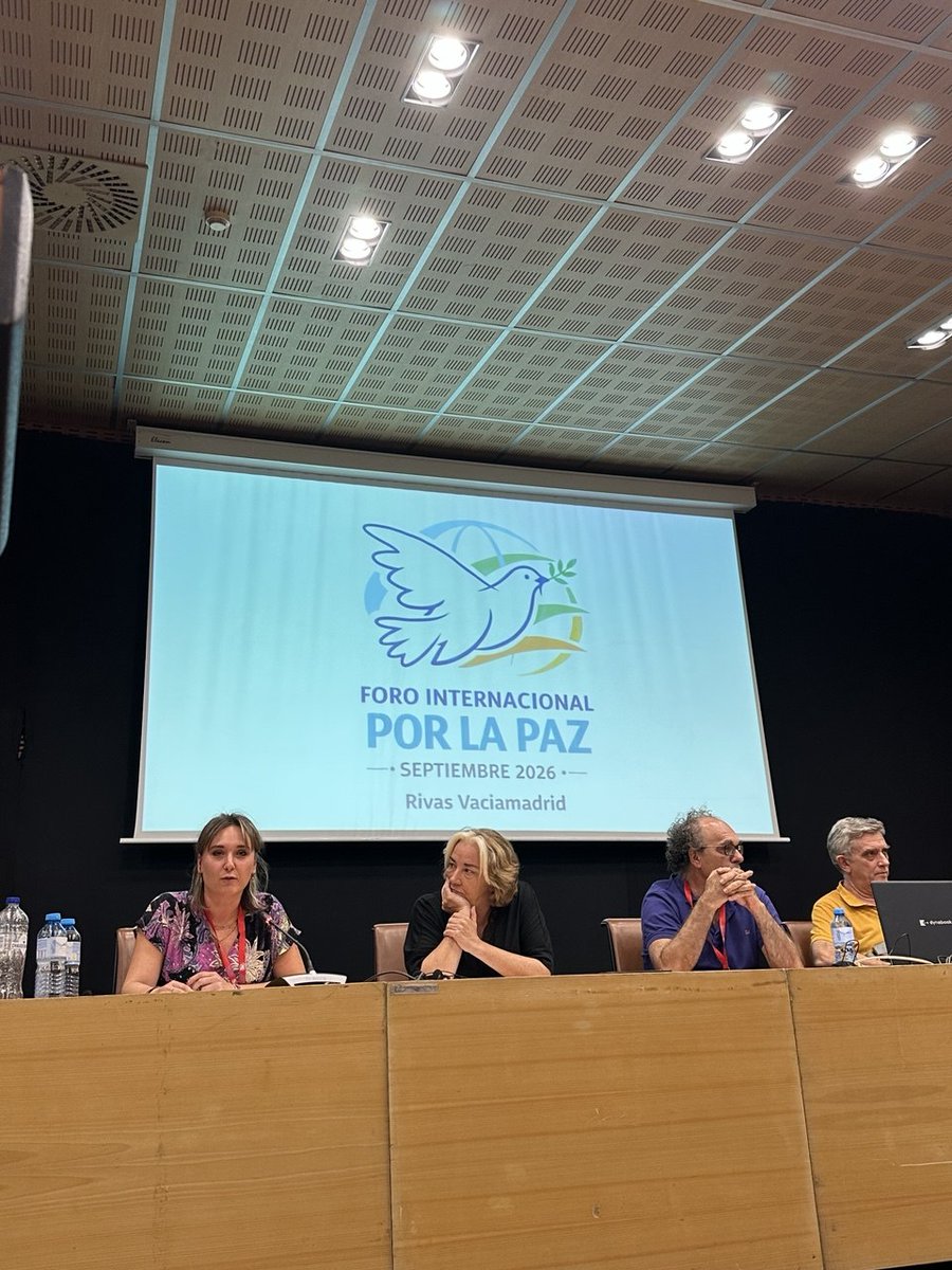 europeanleft's tweet photo. True Security is Social, Not Military: Movements Building Peace.

Two panels today approached the same framework from different angles.

In "Strengthening the Peace Movement," moderated by @willymeyerIU  - EL's Political Secretariat -  speakers, including Sean Conner from @IntlPeaceBureau , explored the need for a global security alternative.
@Helenebidard linked rearmament to class struggle: "This investment in armaments goes totally against the working class... The fight for peace is closely linked to the class struggle."
@ACamposampiero  Camposampiero argued: "We must overcome the defeat of the peace movement... building new alliances and listening to young generations. We must also look to the Global South."

In the Labor Movement panel, the focus was on the paradigm shift: war has become an economic investment.
Alice Verlinden - President of RedFox Belgium: "Everywhere people are fighting back with strikes and meetings and demonstrations : no to militarisation means yes to our ambitious vision of new industrialisation for the workers and for the environment”.
@WalterBaierEL reminded us: "Peace has always needed a movement. It needs social movements. It needs trade unions. It needs political organisations. It needs artists and intellectuals. It needs workers."

We were honoured to meet again Emilio Losada from the International Department of the @PartidoPCC and hear his powerful words. We renew the European Left's support and solidarity with Cuba against the criminal US blockade.
It seems complete? Well, the programme is still rich. More panels, more voices, more convergence ahead.
#StopMilitarization
