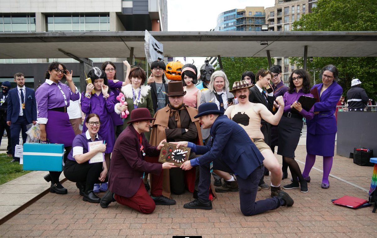 ValveCon's tweet photo. We’ve had some fun themes over the past few years, including side characters, Emesis Blue, Sniper Saturday and even maids 😎 

Looking forward to seeing what you all come up with for our next con, London MCM! https://t.co/wsLBCsODRp