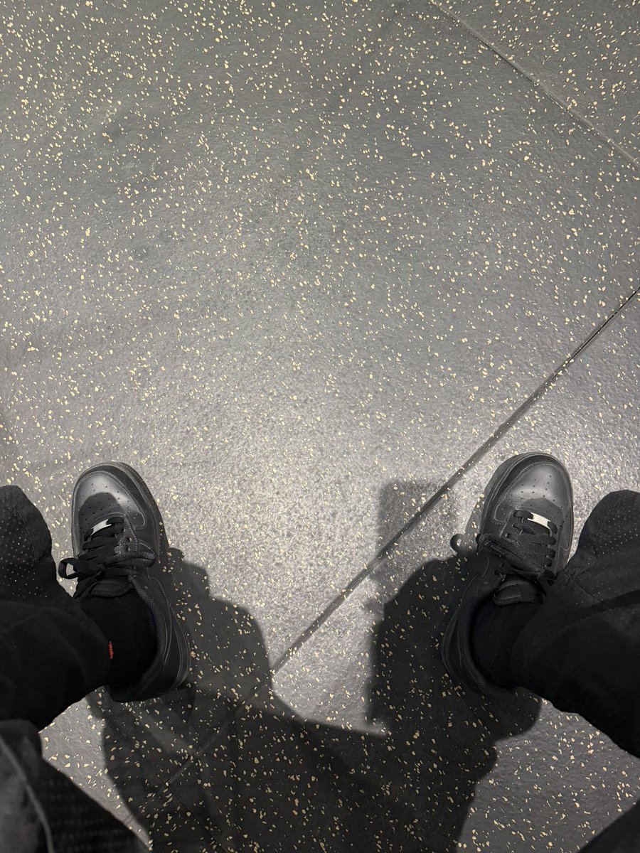 T1NGdad's tweet photo. 中秋礼物要嘛😈 https://t.co/ImmL1f581L