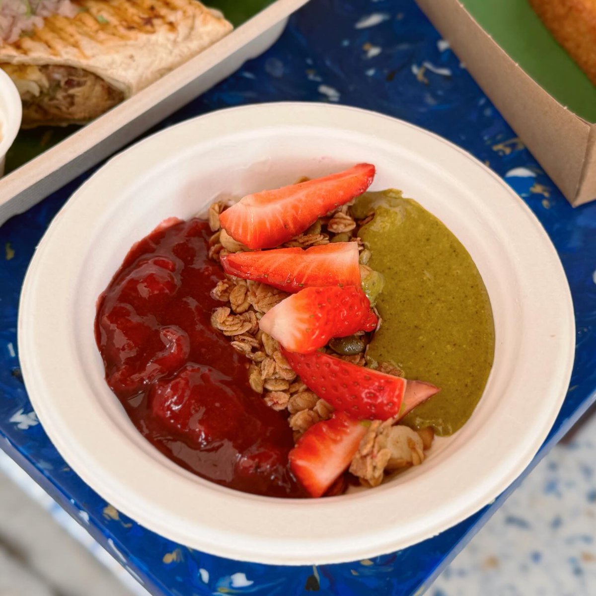 LynetteBoli5's tweet photo. Back at Maxi Coffee Bar for a collab with Dearborn Granola. The pulled pork burrito, strawberry granola bowl, cardamom honey toast, Earl Grey Basque cheesecake and granola milk latte were all excellent. https://t.co/ri7lIXaunq
