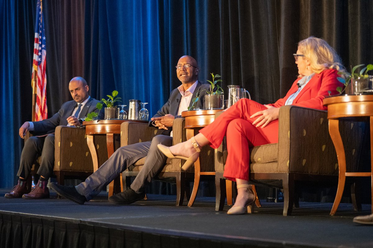 MWDOC's tweet photo. 🙌 Thank you to everyone who joined us for the 18th Annual OC Water Summit!

Keep an eye on https://t.co/bVP9TsGtyT for event photos and videos after the event!

#OCWaterSummit #WaterFuture #RegionalCollaboration

@ocwaterdistrict @MWDOC https://t.co/PGixNqBpFJ