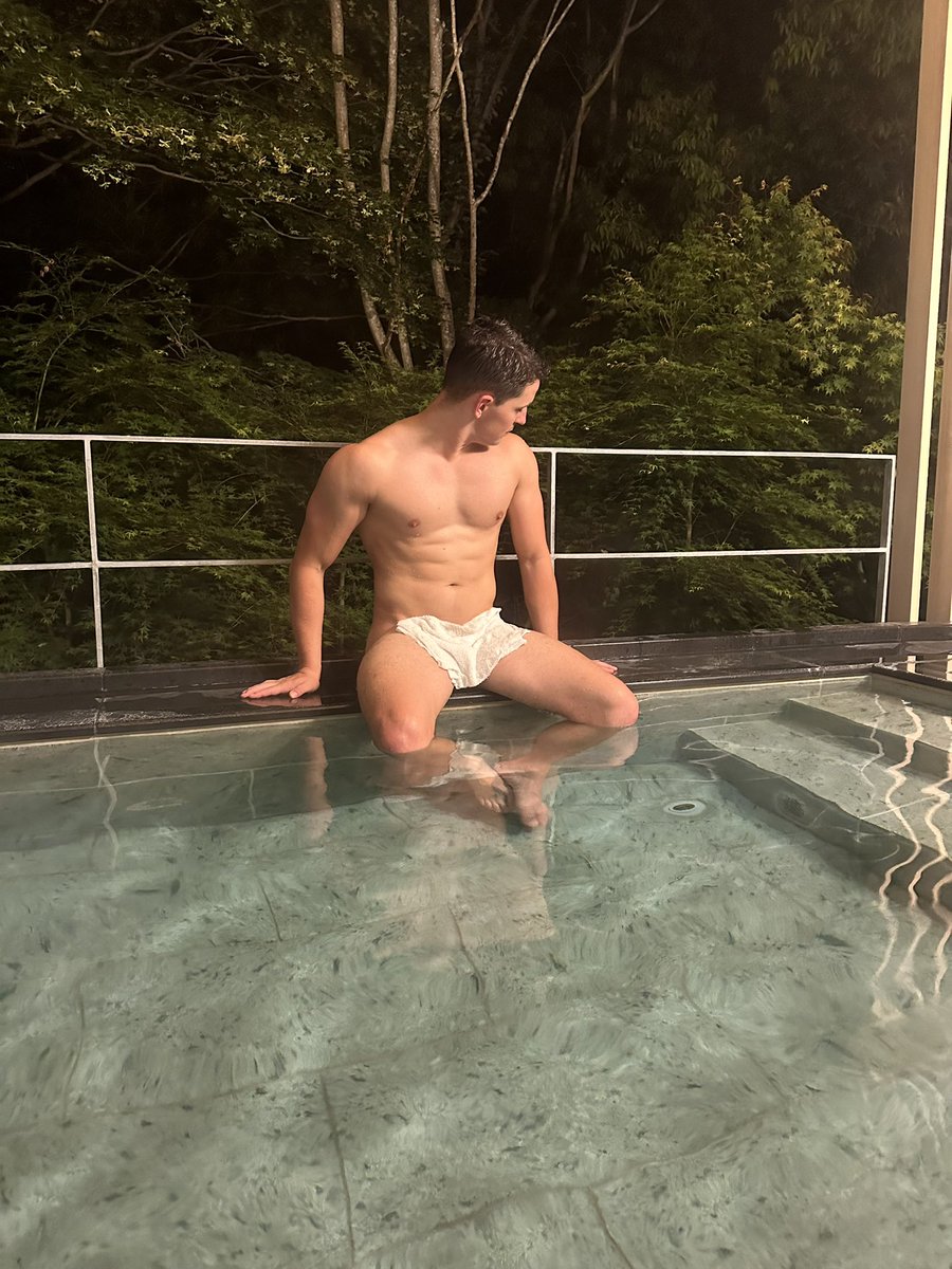 Alexk4mc's tweet photo. 5月の温泉旅行から😇

#トレーニング　#温泉　#筋トレ　#筋トレ垢と繋がりたい https://t.co/atSaMLZKgG
