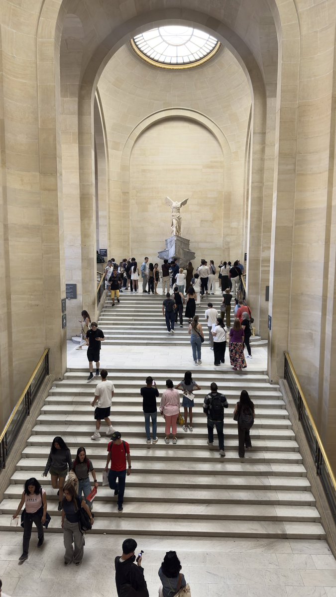 qexizs's tweet photo. Paris was nice https://t.co/QjhbdRf3Tl