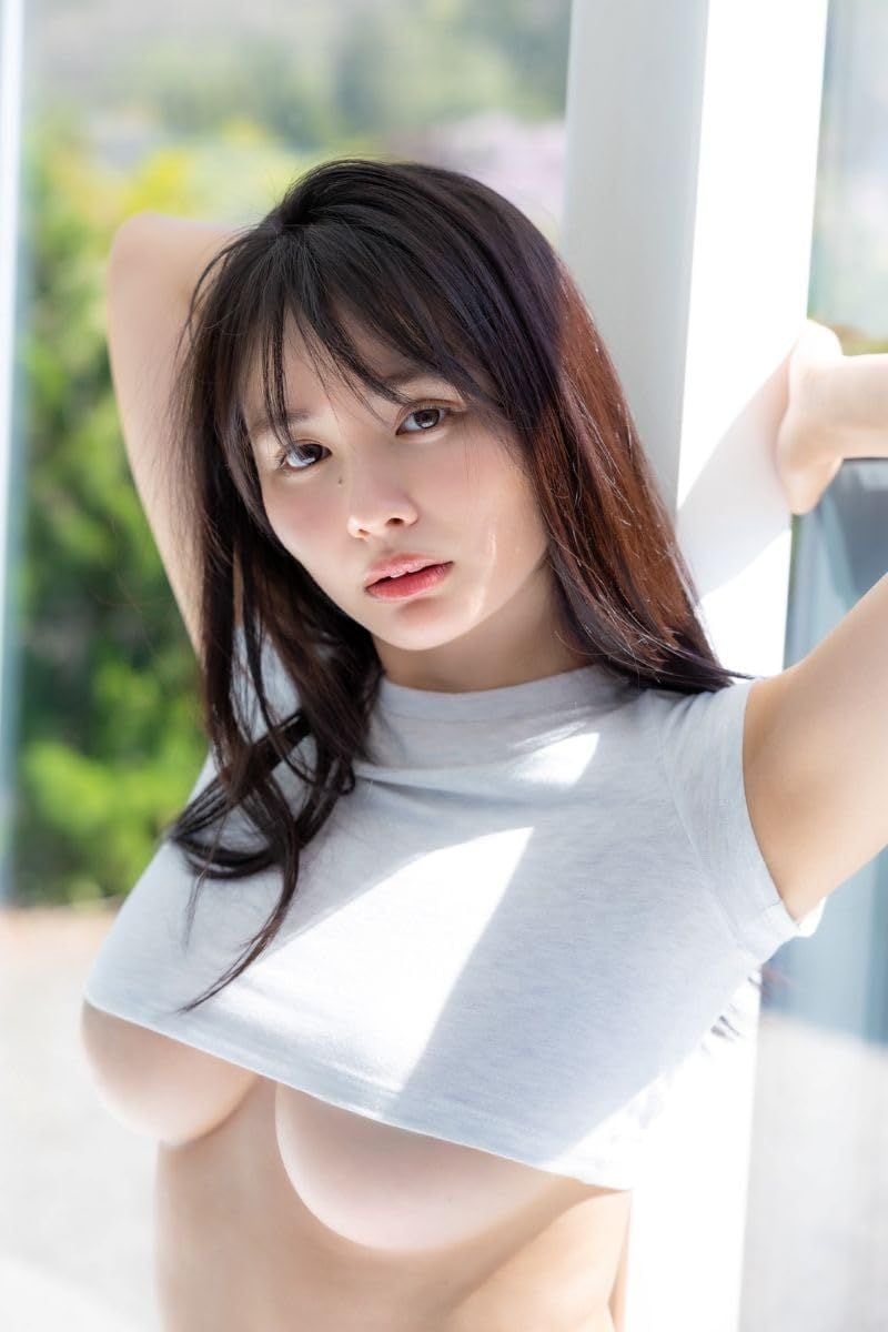 ybb1036's tweet photo. 【本日の写真集ランキング20位】

豊島心桜 2nd写真集 「ありのままに。」
https://t.co/NF31isgP74

【評価】N/A

東京の街角で見せる自然体の笑顔、透け感のある水着と柔らかな和服で綴る二度目の魅力。12月1日発売、今すぐチェック！

#豊島心桜 #豊島心桜 2nd https://t.co/zib6mKMy0h